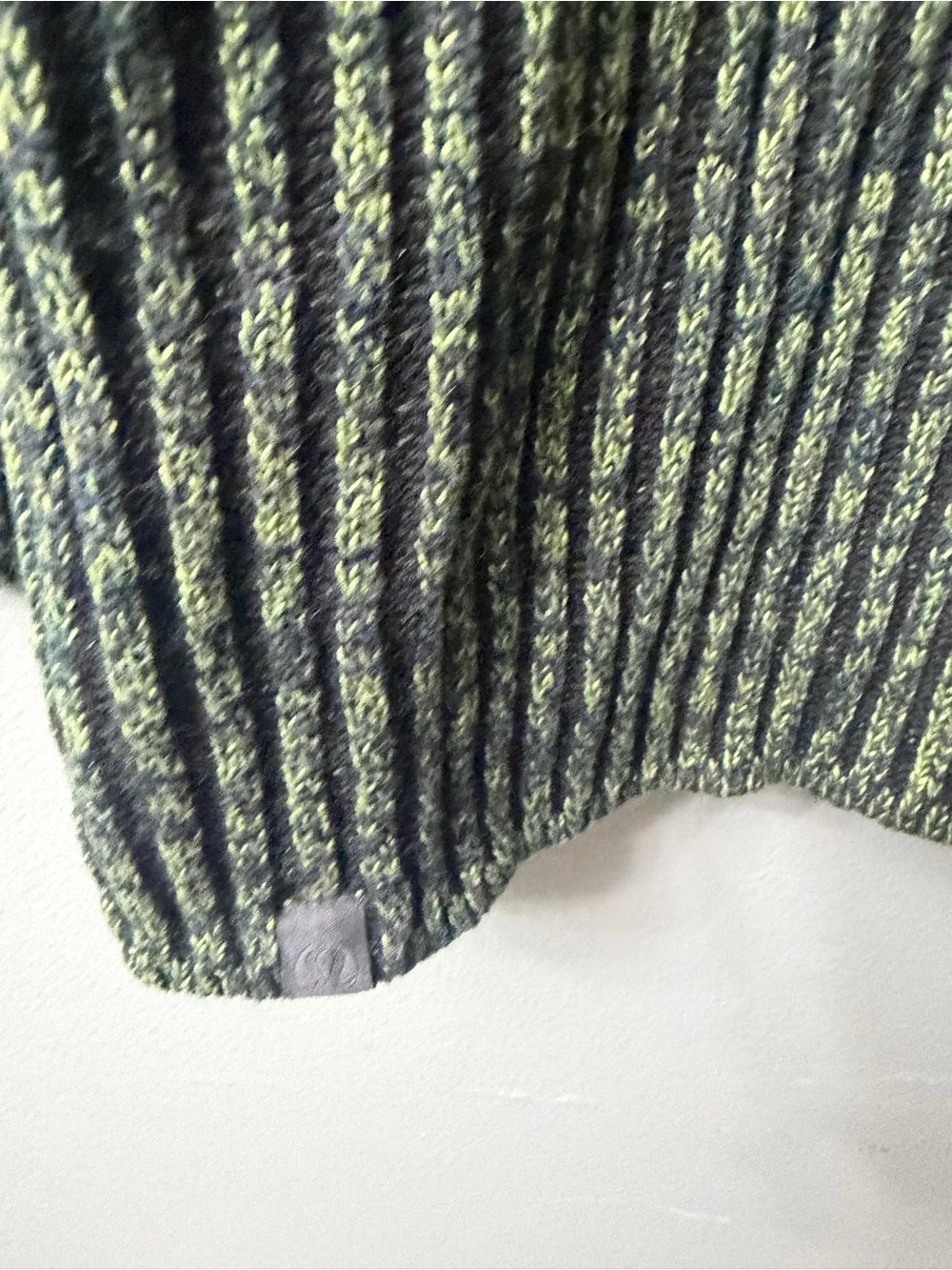 Lululemon cotton-cashmere blend sweater chunky ribbed knit cardigan jacket 8